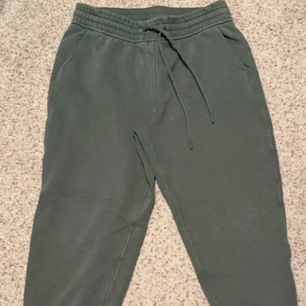 Lululemon‎ Dark Green Jogger size 4